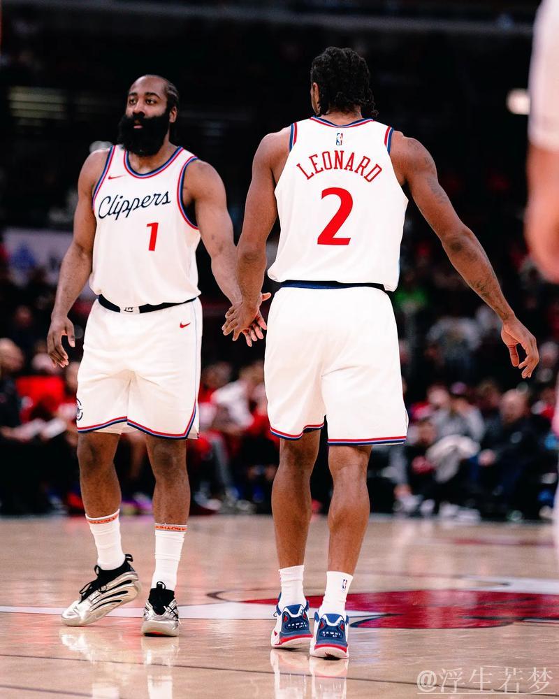 哈登29分莱昂纳德27+10 快船力克尼克斯 哈登29分莱昂纳德27+10 快船力克尼克斯